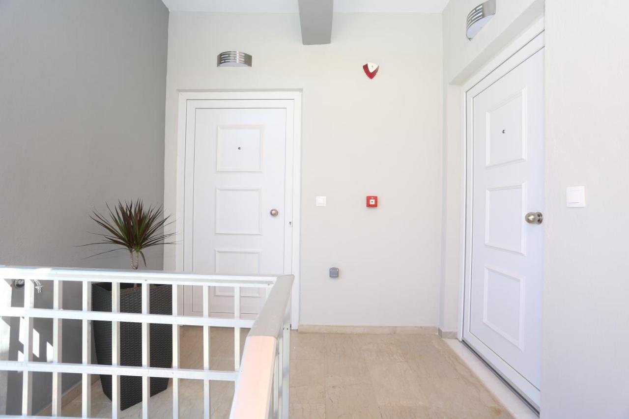 Mare Monte Luxury Apartments 2 Néa Szkióni Kültér fotó